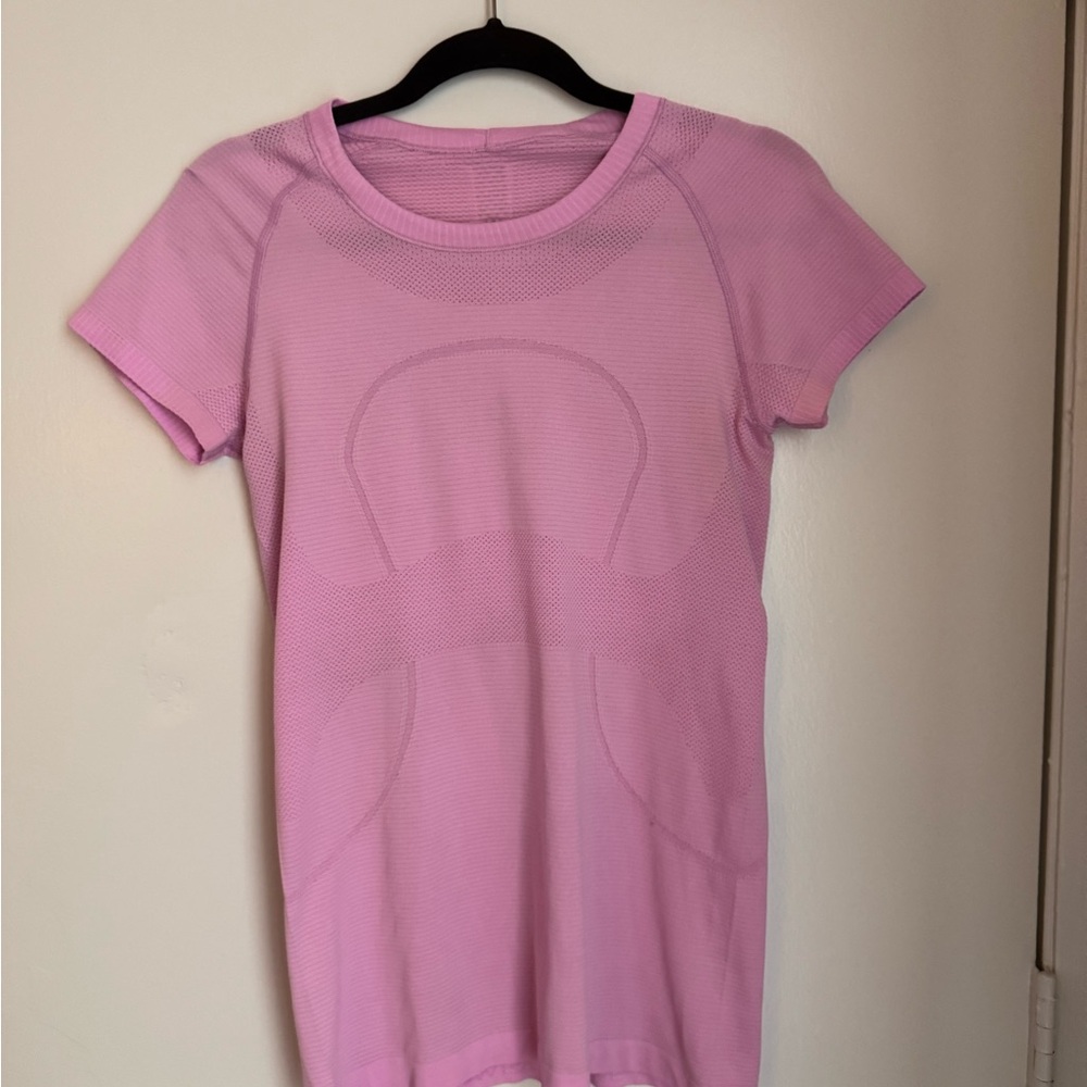 lululemon athletica Light Pink Short Sleeve Tee